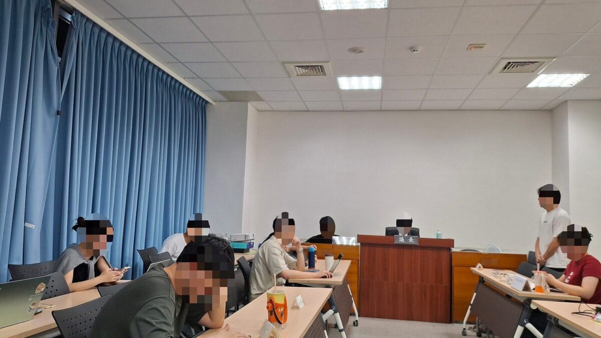 كلية الحقوق أكدال تستقبل الطلبة الجدد وتوضح مسارات التكوين وفرص العمل